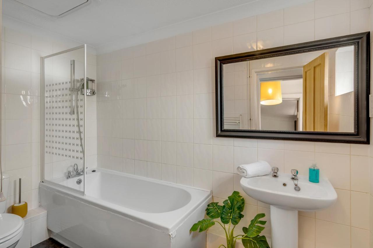 2 Bedroom Reepham Rest Free Parking Fast Wi-Fi ノリッチ エクステリア 写真